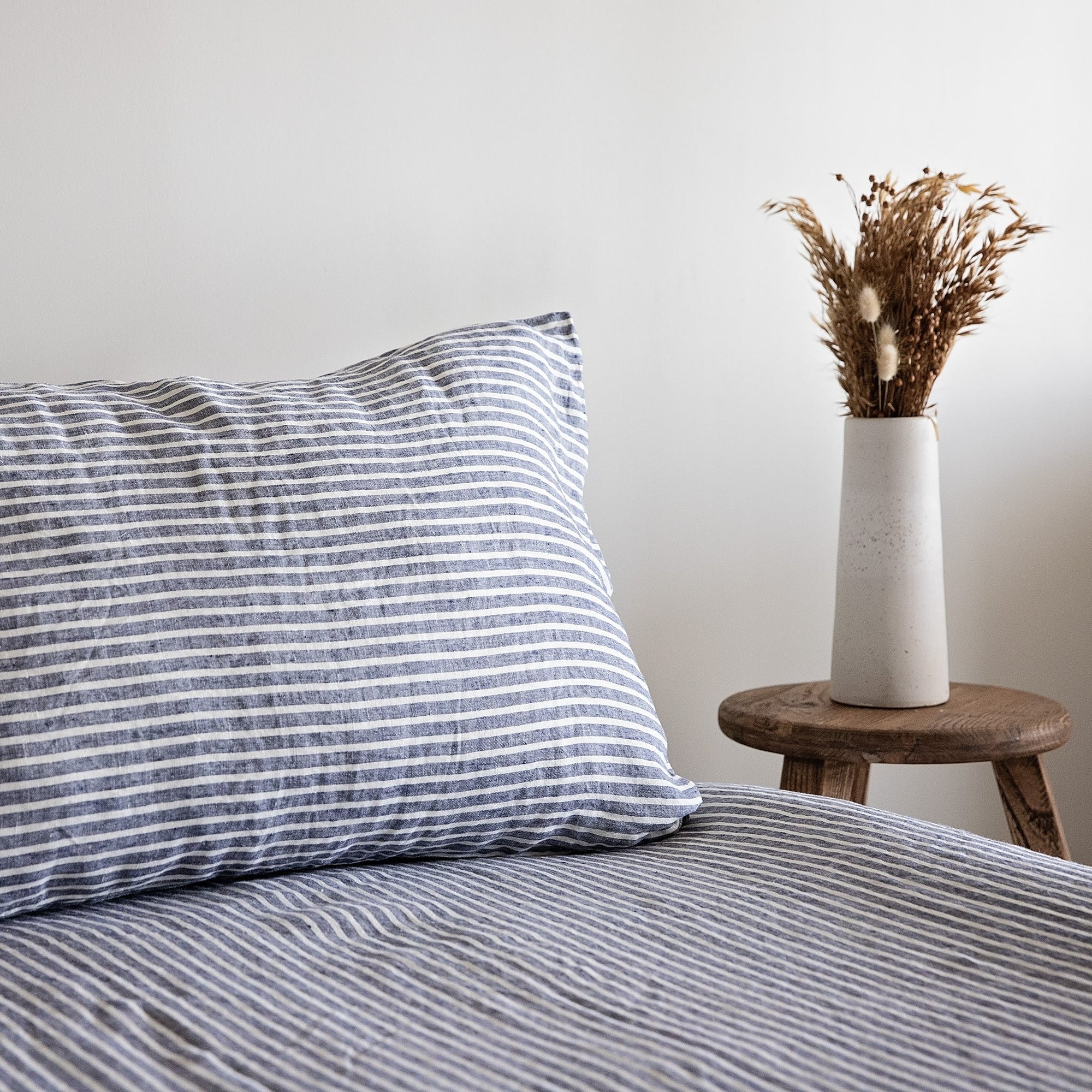 Chambray stripe linen bed 