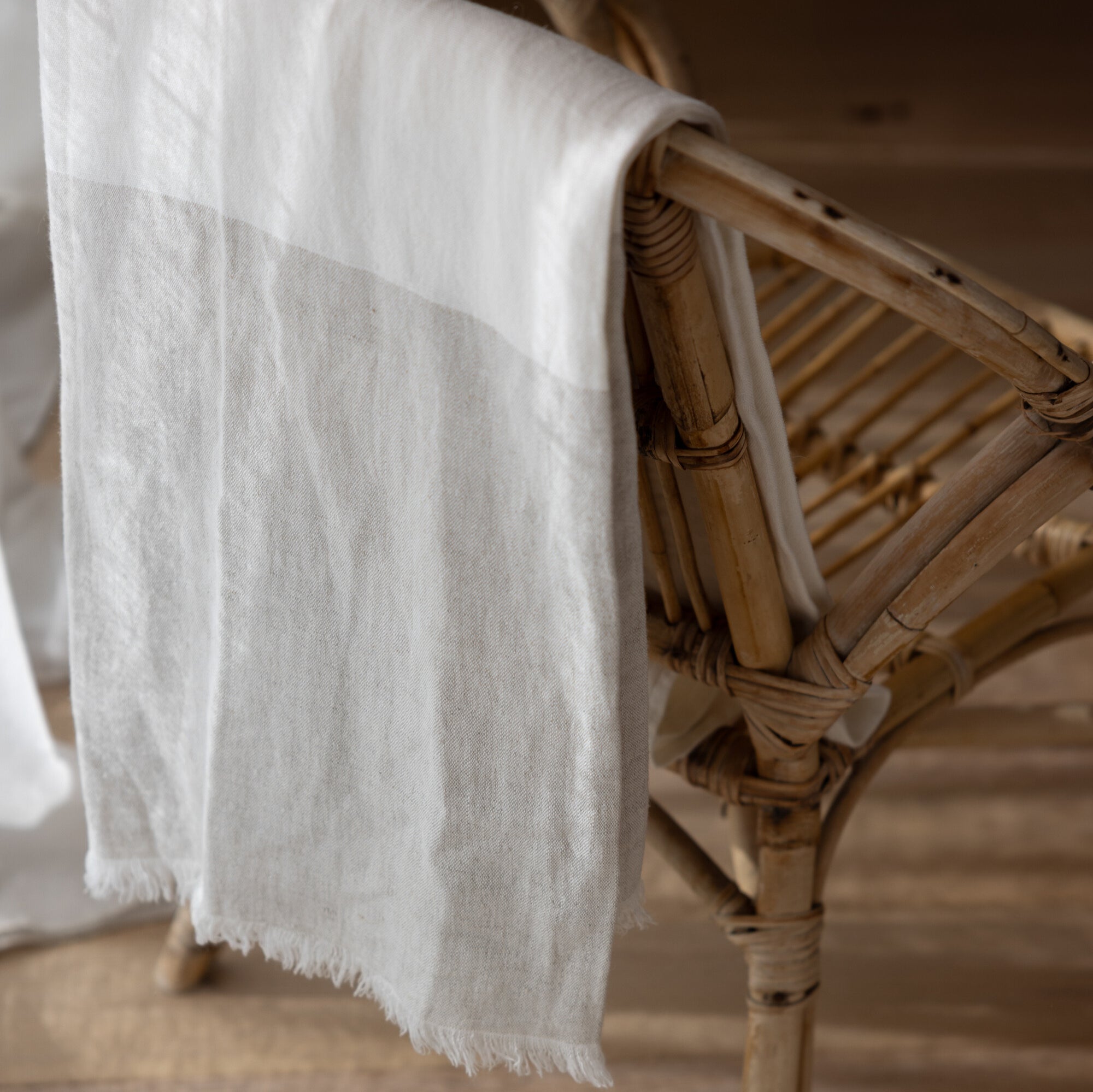 Dune linen throw