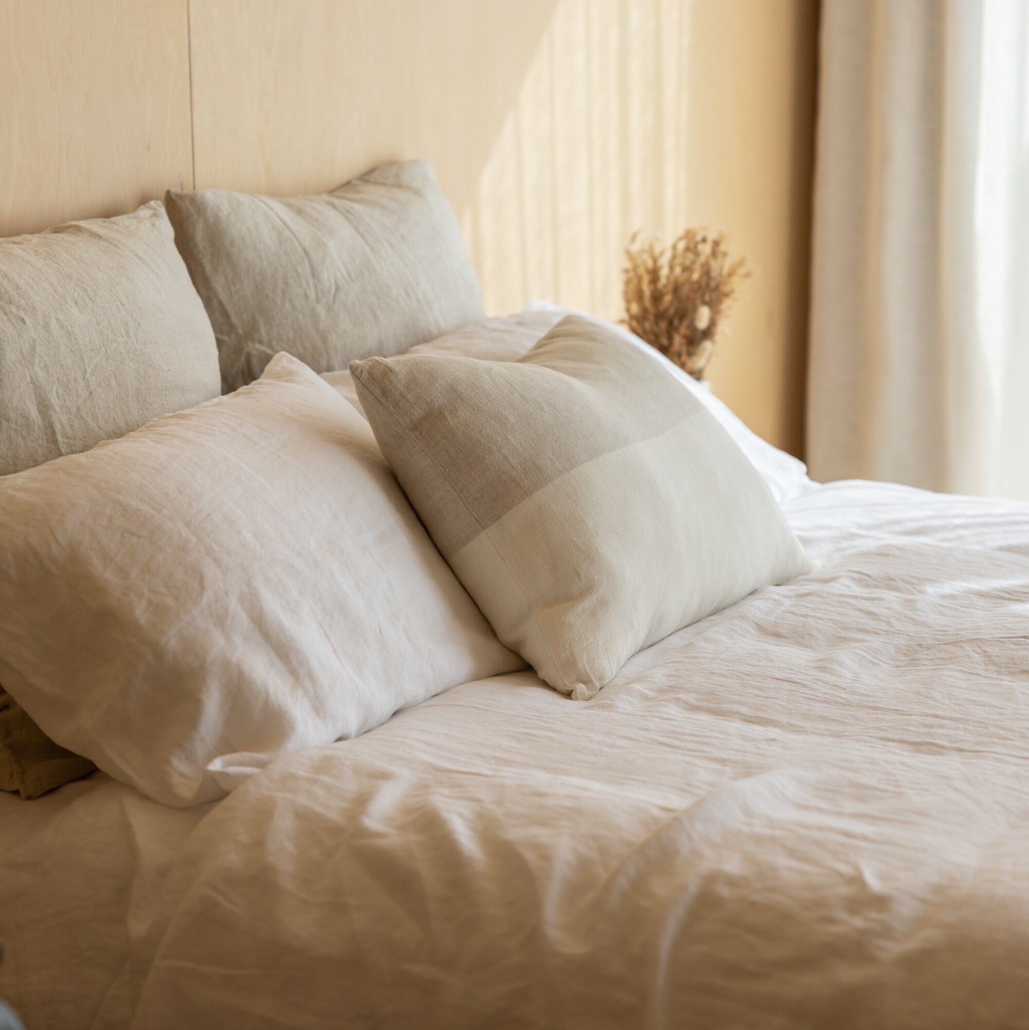 white linen duvet
